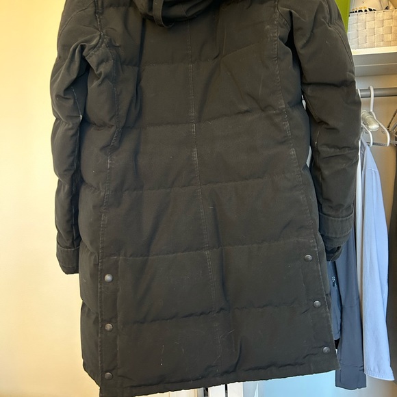 Woman’s Canada Goose Parka Jacket - Picture 7 of 10